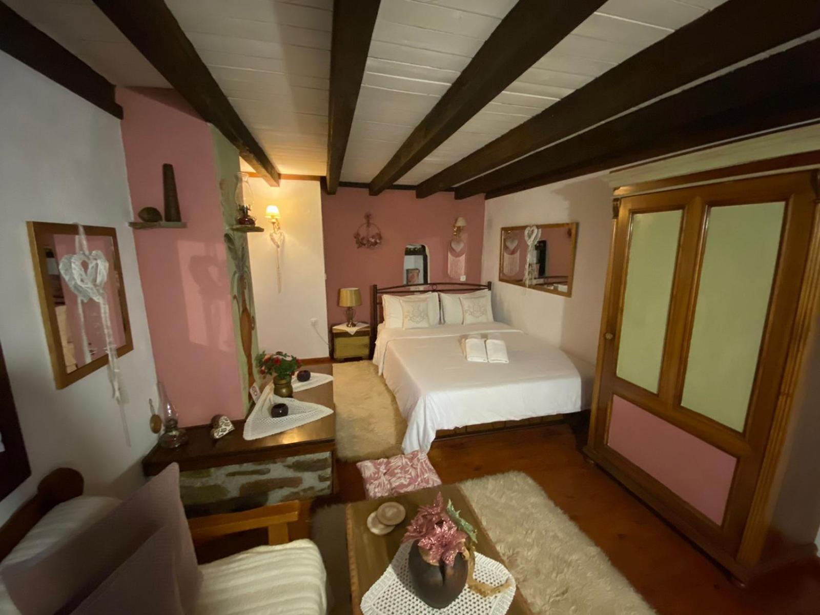 Traditional Guesthouse Erato Palaios Panteleimonas Exterior photo